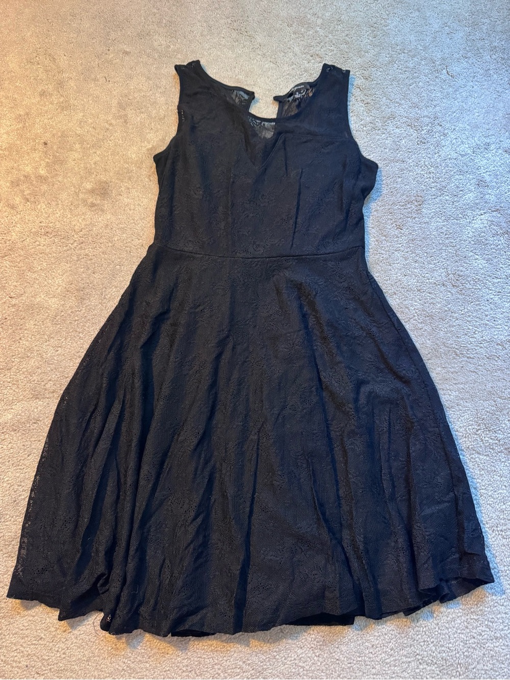 Soprano Black Sleeveless Lace Midi Dress